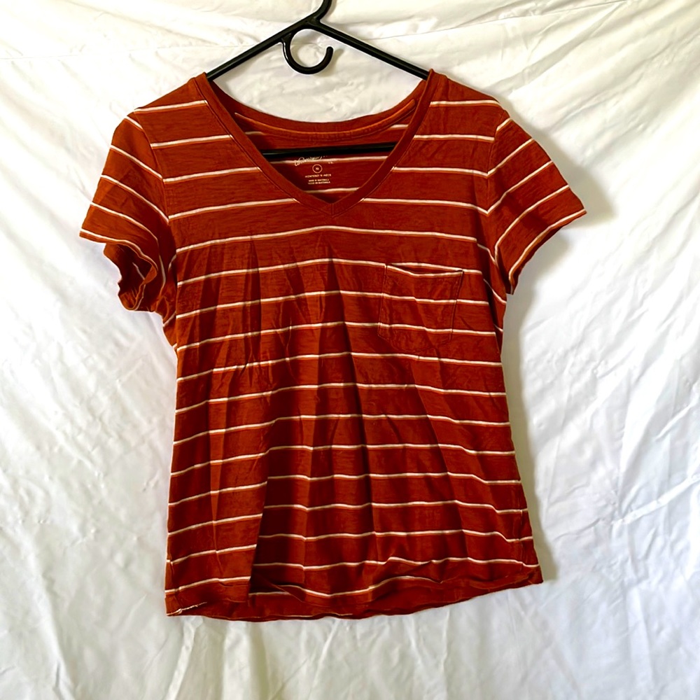 Universal thread. Mahogany color with stripes.